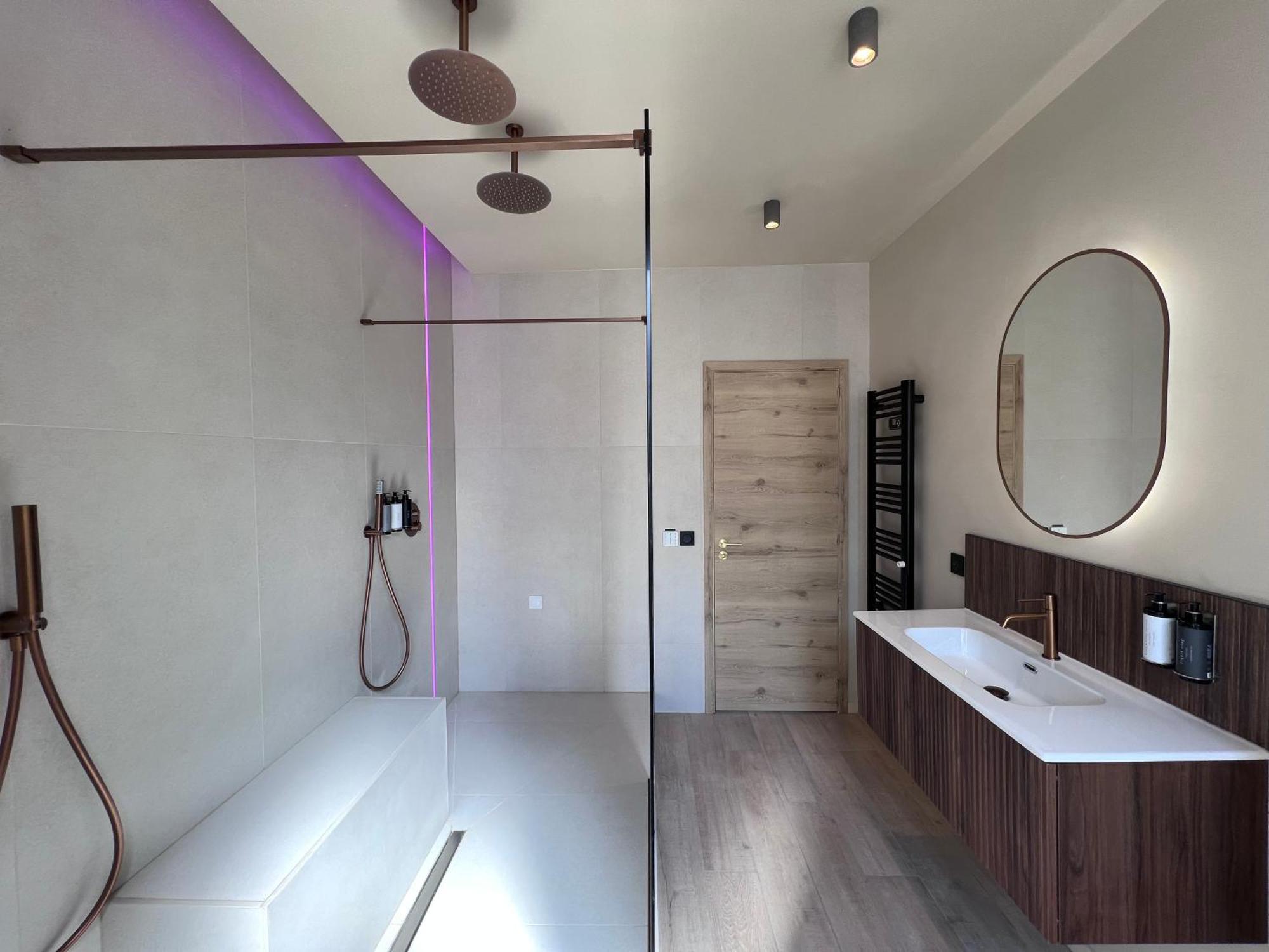 Harmony Room Suite Avec Balneo Angers Zewnętrze zdjęcie